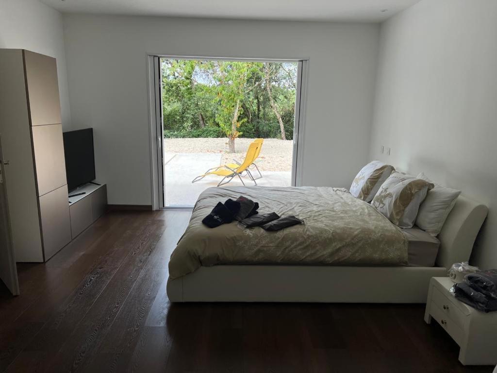 Brand New Villa With Fully Intergrated Air Conditioning & Private Pool, Overlooking Forest Sardan 외부 사진