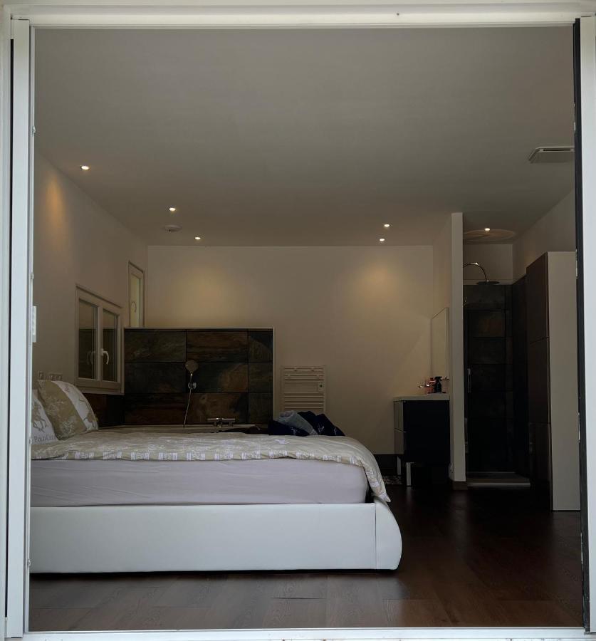 Brand New Villa With Fully Intergrated Air Conditioning & Private Pool, Overlooking Forest Sardan 외부 사진
